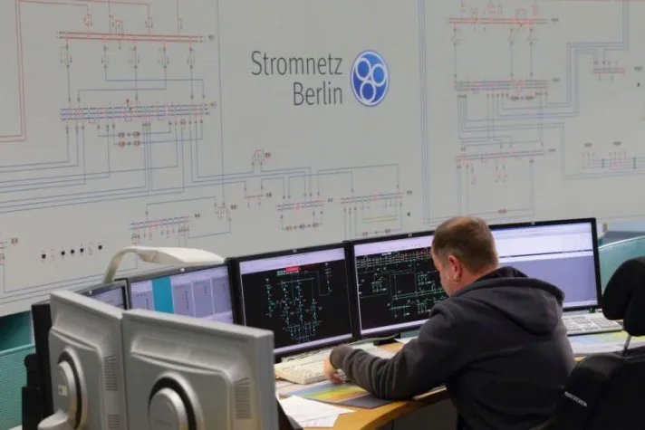 Bild: Erfolgreiches Pilotprojekt: Sichere Übertragung der Steuerungssignale im Stromnetz Berlin mit e*Message