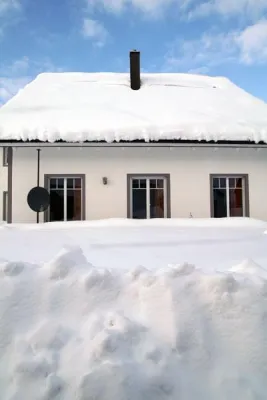 Bild: Von Bodenfrost bis Wohnungsbrand - Ratgeber - Sicherheit im Winter