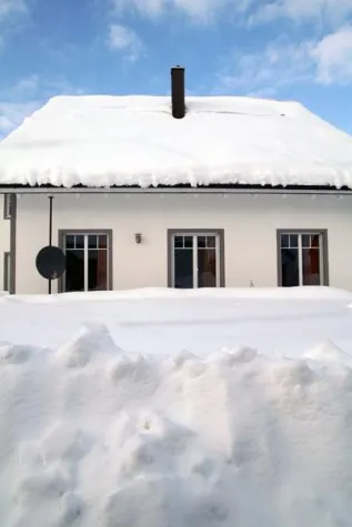 Bild: Von Bodenfrost bis Wohnungsbrand - Ratgeber - Sicherheit im Winter