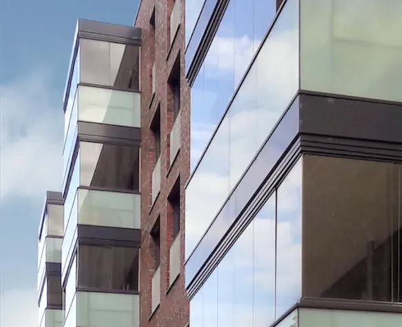 Bild: Energetisch sanieren mit Lumon Verglasungen