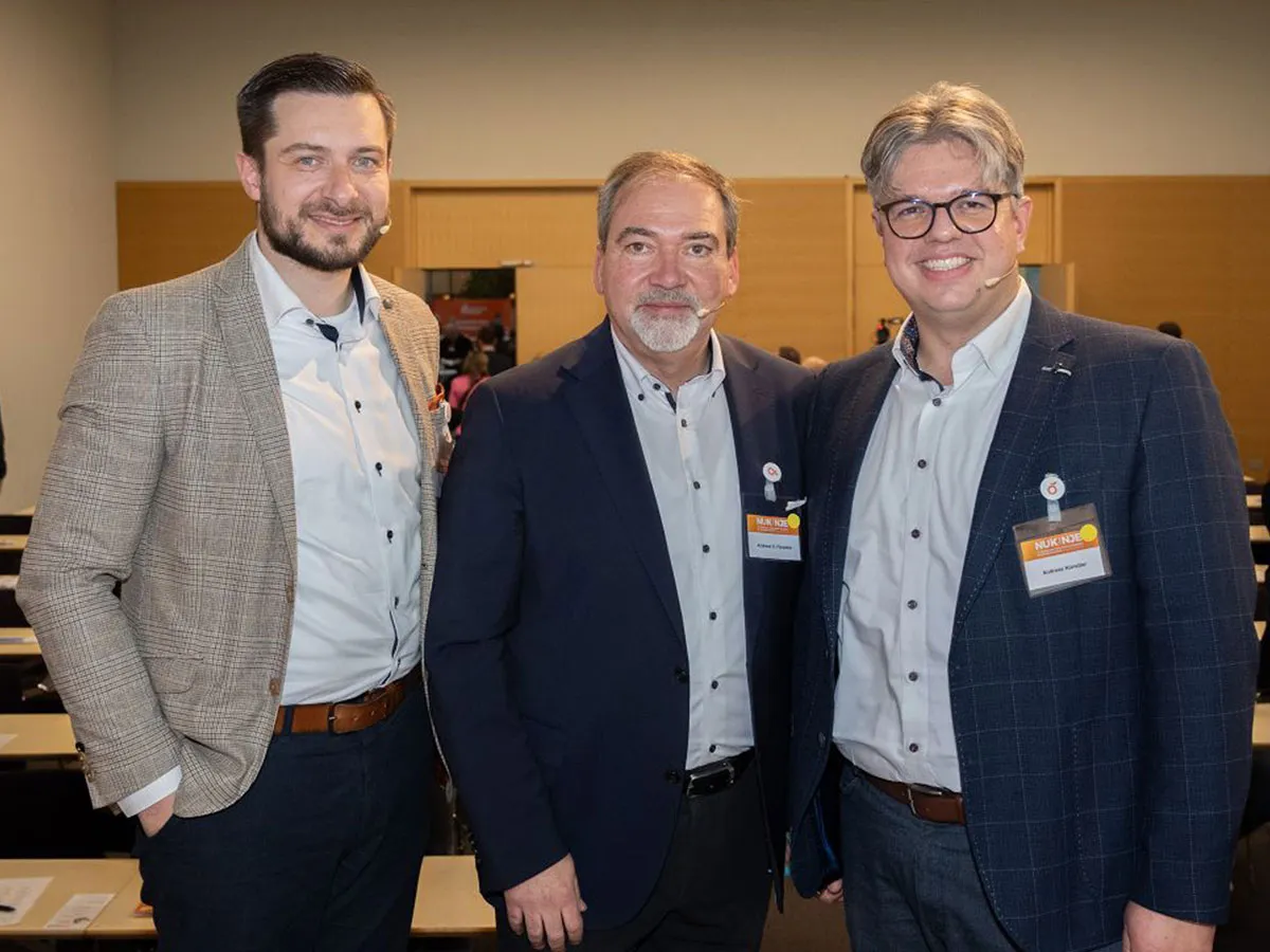 (v.l.n.r.) Thomas Auer (Dess & Falk GmbH), Andreas C. Fürsattel (Beitraining Nürnberg), Andreas Kün (© smic! Events & Marketing)