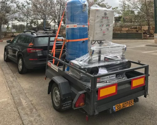 Bild: Vakuumpumpen für Krankenhaus in Palästina