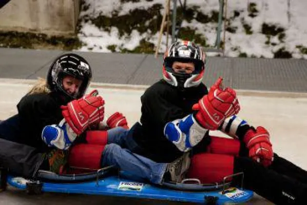 Wok Race Cup 2013! meventi setzt seine Erfolgsreihe auf der Olympia-Bobbahn in Innsbruck fort Bild: Wok Race Cup 2013! meventi setzt seine Erfolgsreihe auf der Olympia-Bobbahn in Innsbruck fort