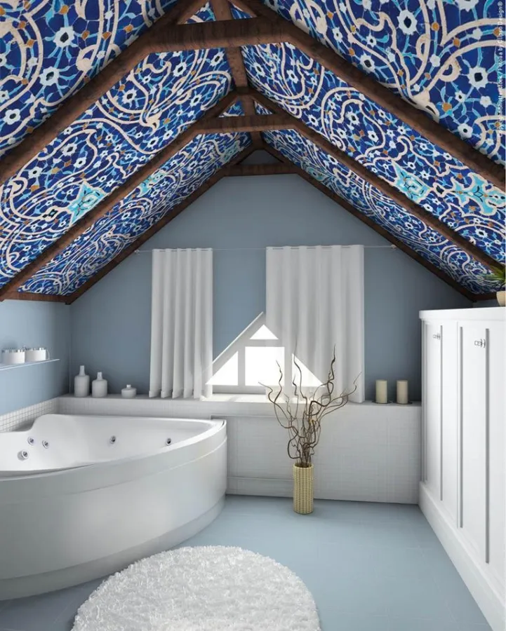 Egal welche architektonischen Besonderheiten ein Raum aufweist: Spanndecken können überall passgenau eingearbeitet werden. Bild: tdx/BSP/Shutterstock