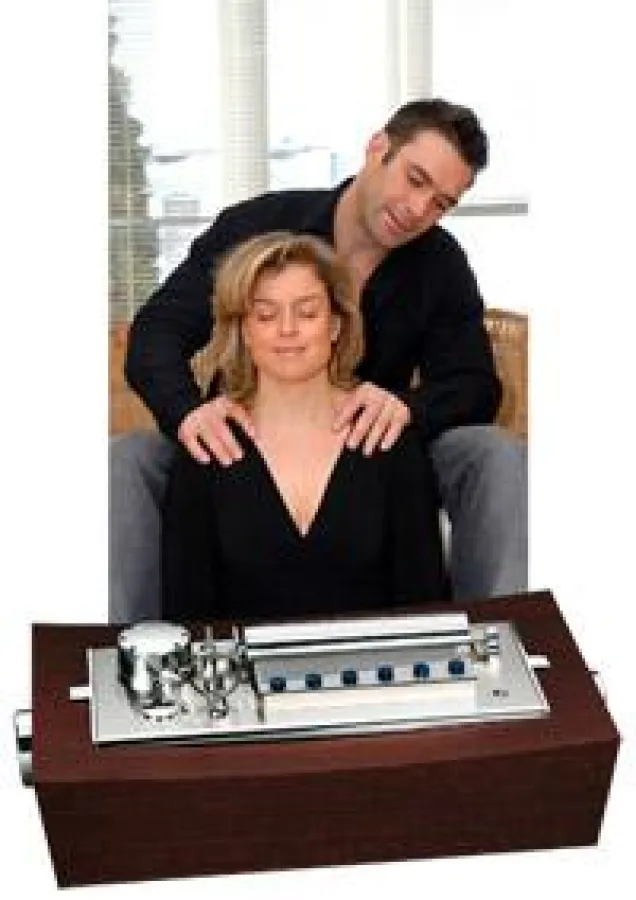 Musiktherapie für zu Hause: Die einzigartigen Welllistening Musikdosen von Reuge beruhigen, harmonisieren oder inspirieren innerhalb von Minuten.