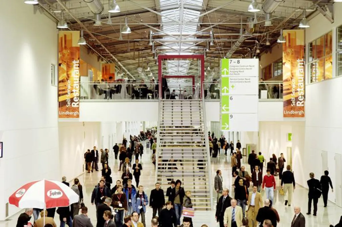 Vom 2. bis 4. April 2009 trifft sich die Wohnungswirtschaft auf dem Gelände der Messe Köln. (Foto: Koelnmesse)