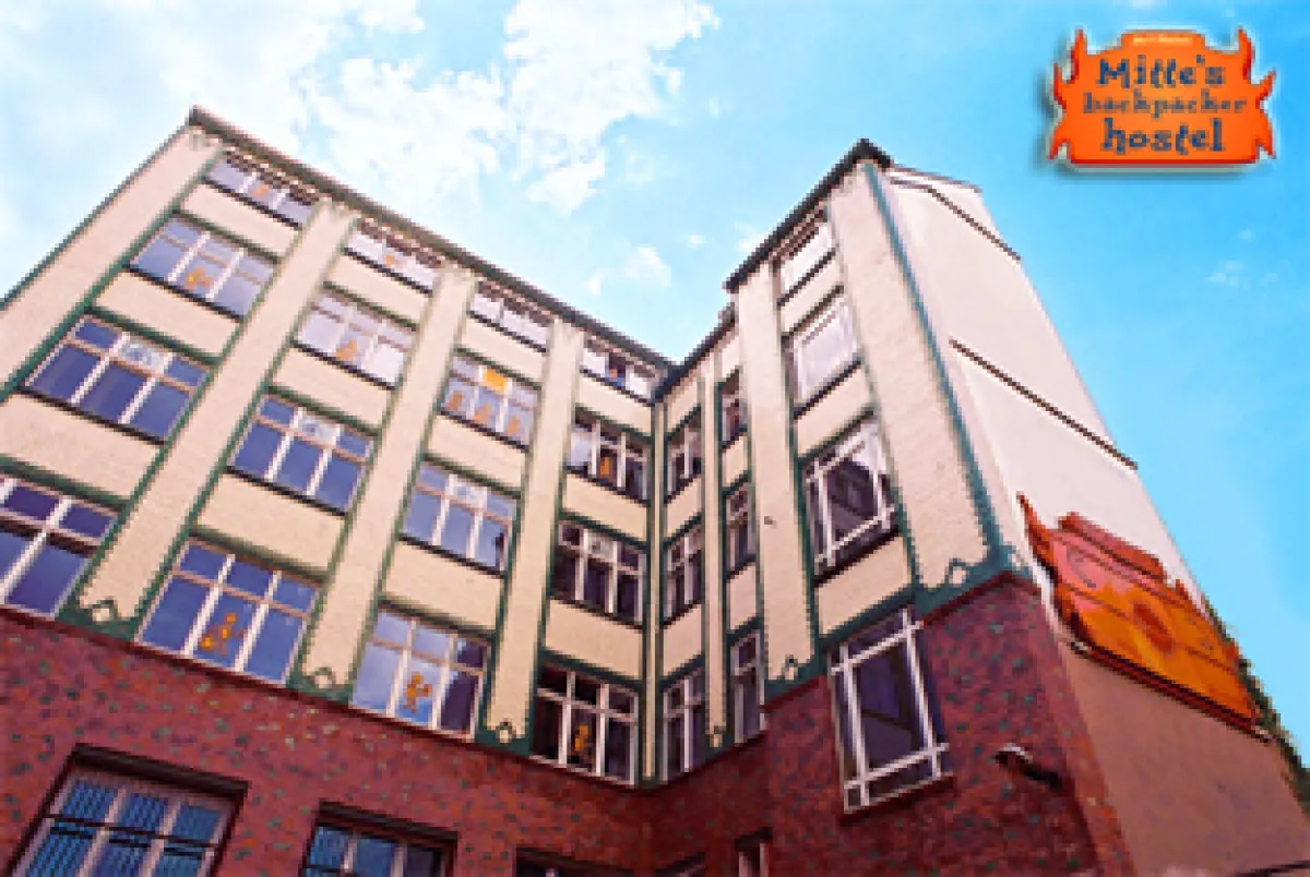 Fassade des ersten Hostels in Deutschland Mittes Backpacker Hostel