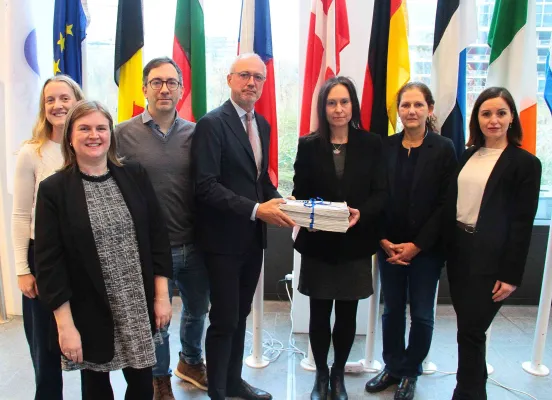 Bild: Stoppt das Leid der Pfeilschwanzkrebse