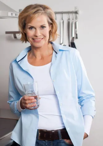 5 Tipps: Mit Heilwasser Beschwerden natürlich lindern Bild: 5 Tipps: Mit Heilwasser Beschwerden natürlich lindern