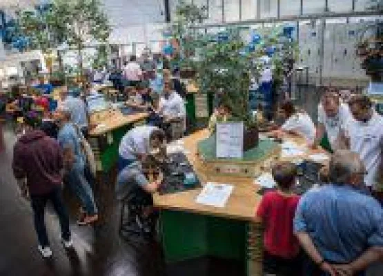 Berufsorientierung: Schule und Beruf Bild: Berufsorientierung: Schule und Beruf