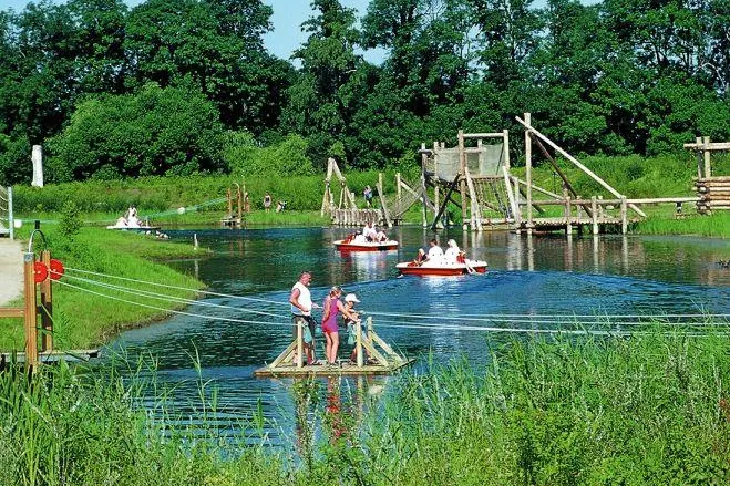 Bild: Sommerspaß an Deutschlands Küsten - e-domizil hat neue Ferienparks für Familien an Nord- und Ostsee im Programm