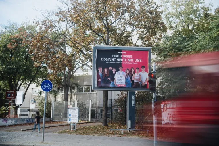 Bild: Nach Filmpremiere im Babylon: "EINES TAGES" erobert Berlins Straßen