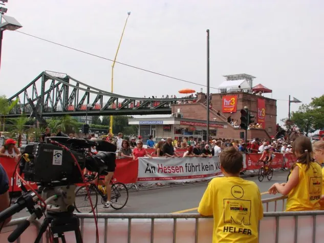 Bild: Event der Extreme - GL Verleih ist beim ironman 2009 in Frankfurt dabei