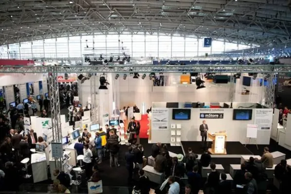Bild: Business-Lösungen für Apple für Mac, iPad und iPhone auf der CeBIT 2012