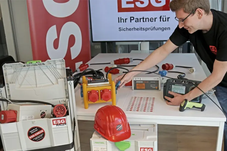 Bild: Sonderfall: Geräteprüfung von 400 Volt Geräten