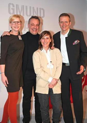 Bild: The Envelope, please. Am 24. Februar war ein Kuvert aus Gmund das gefragteste Stück Papier der Welt