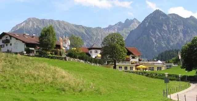 Bild: Nordic Walking im Allgäu