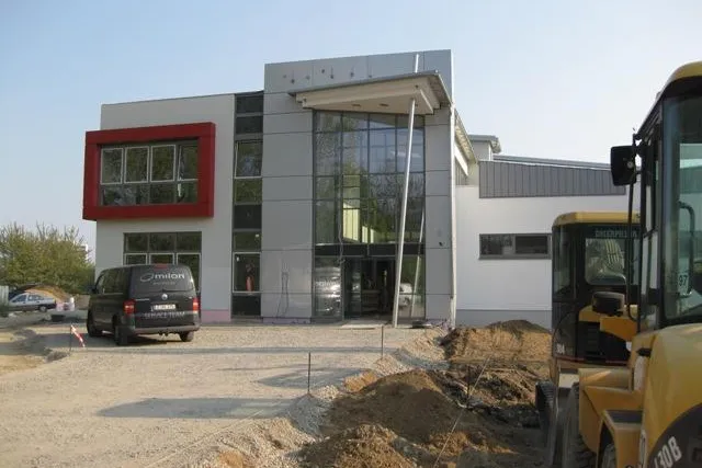 Bild: aquaLaatzium eröffnet Neubauprojekt aquaFit am 30. April 2011