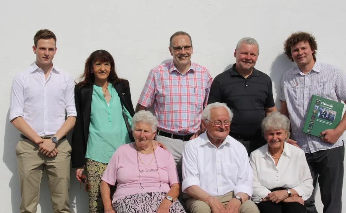 Generationenfoto der Familien Mix und Arndt, 19.07.2013