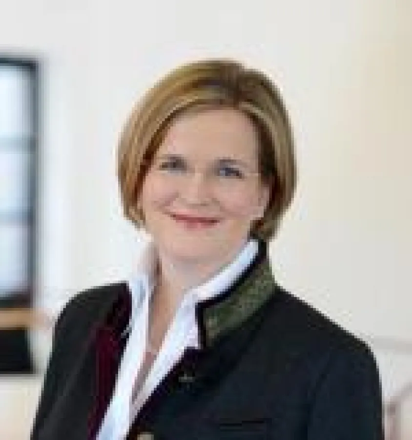 Dr. Juliane von Bülow