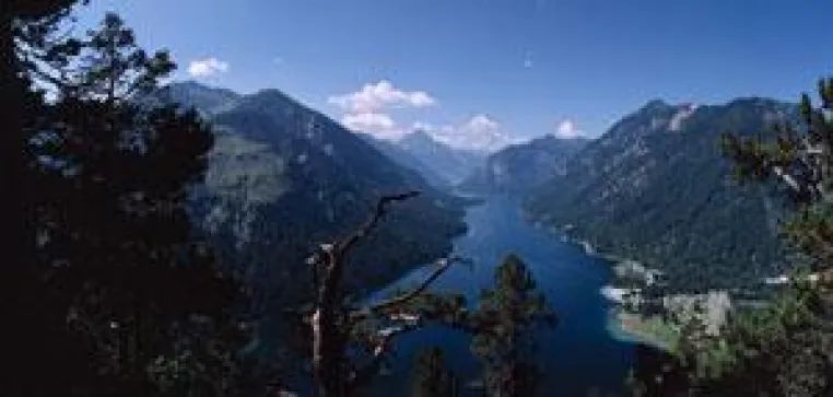 Bild: Von Burgentour bis Bogenschießen – Tirol-Urlaub zwischen Kultur und Sport in Reutte
