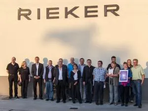 Bild: Verband Stuttgarter Drucktechniker erlebt Weltneuheit vor Premiere