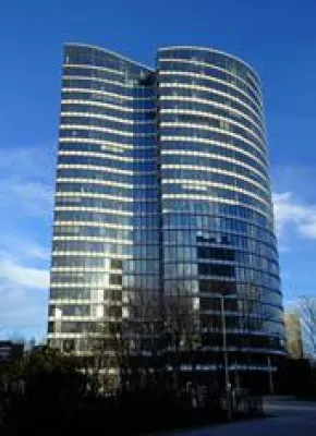 Bild: DIP-Partner AENGEVELT siedelt Fondsgesellschaft im Düsseldorfer „Sky Office“ an