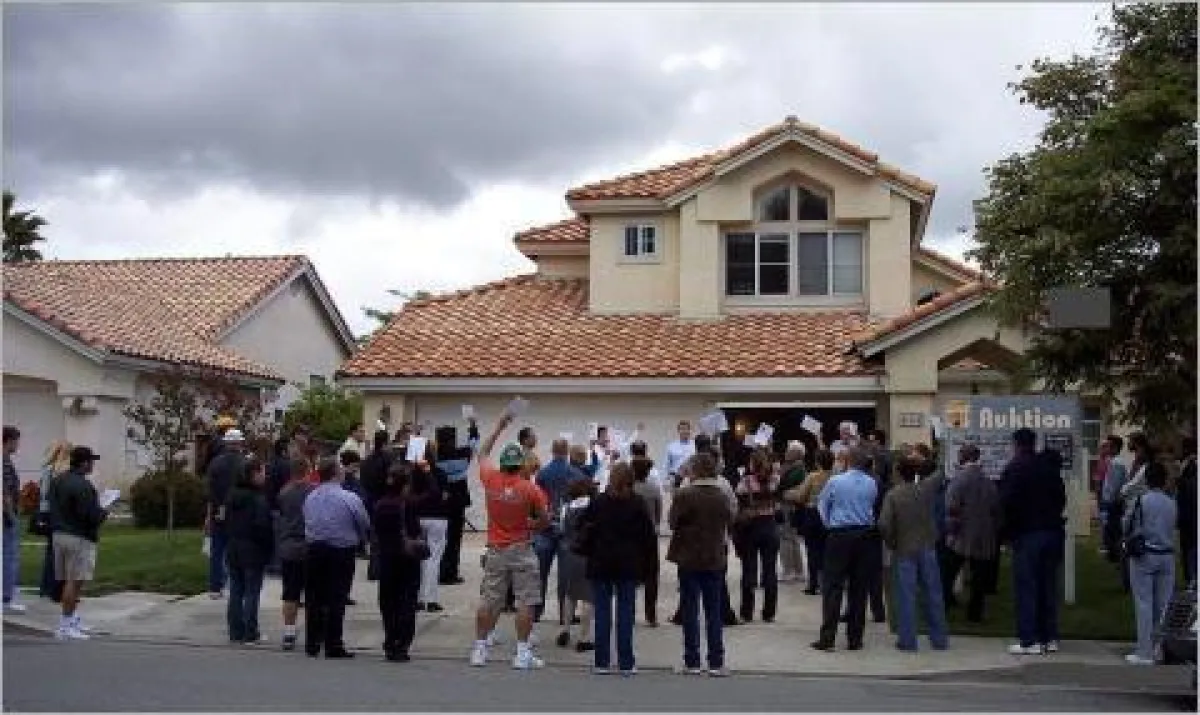 Gut besuchte Versteigerung