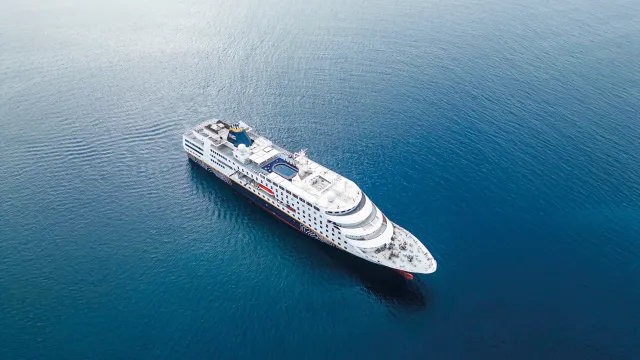 Bild: Kleinstes Kreuzfahrtschiff Deutschlands nimmt erstmals Kurs auf die Südsee