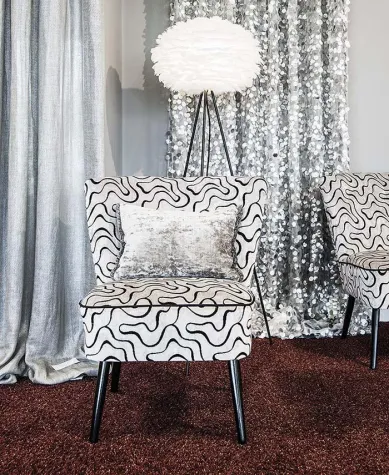 Bild: Voll im Trend: Alte Sessel und Sofas wie neu