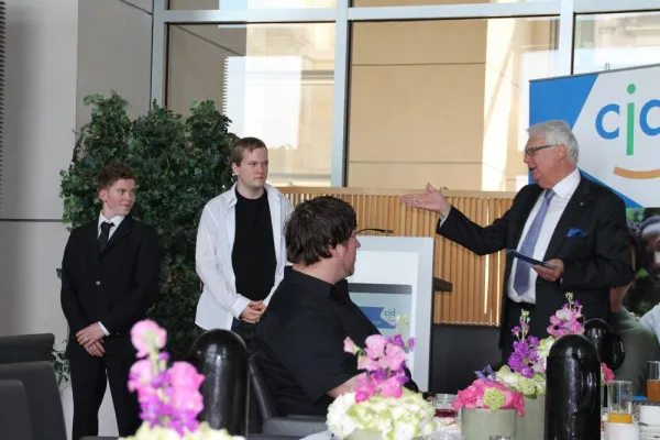 Bild: „Die jungen Menschen sind für uns die beste Visitenkarte, die wir haben.“