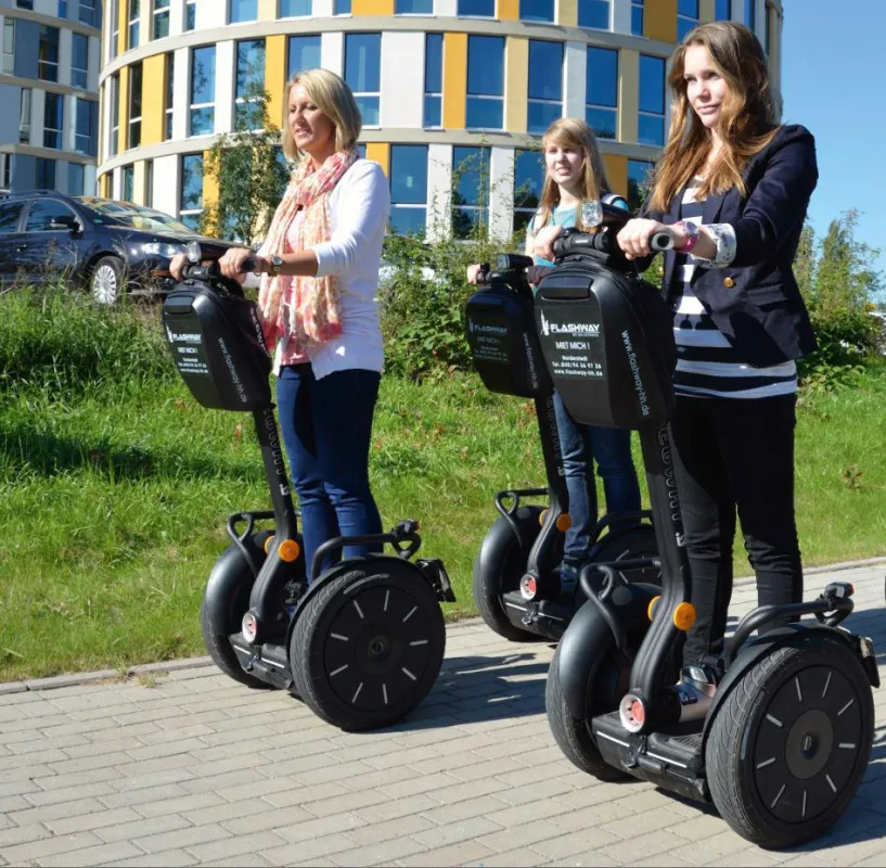 Segway-Fahren macht draußen Spaß - innen auch