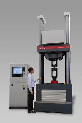 Bild: Zwick stellt den leistungsstärksten Hochfrequenzpulsator der Welt vor