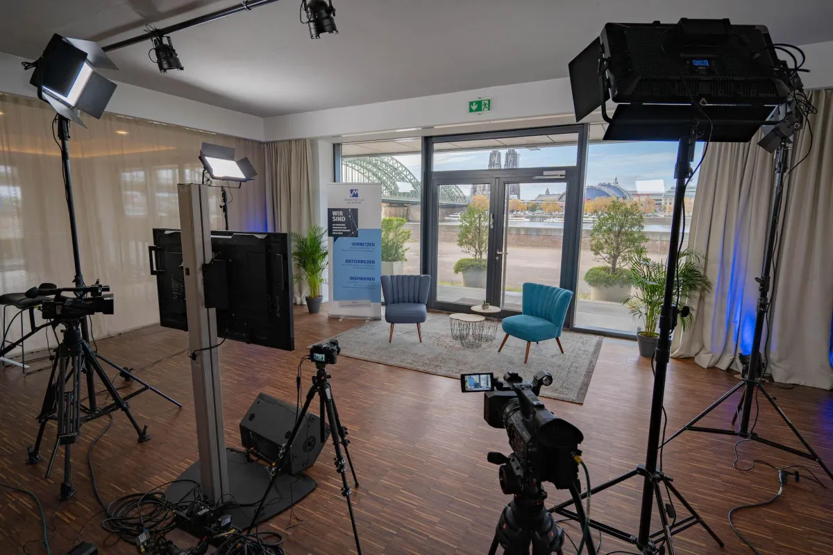 Go.Live.CGN Studio