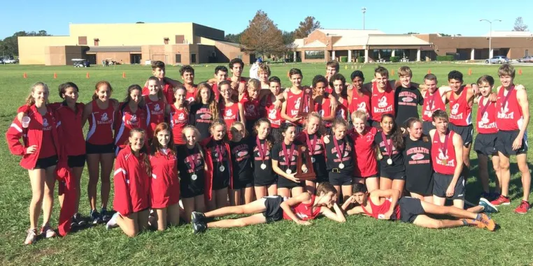 Bild: Schüleraustausch USA: 5 Punkte, wie deutsche Gastschüler an der High School mit Sport Freunde finden