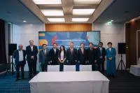 Bild: Hainan begeistert das Publikum in Berlin mit tropischem Feeling