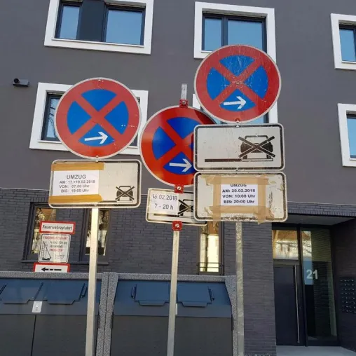 Bild: Halteverbot für Ihren Umzug bequem von zuhause aus beantragen