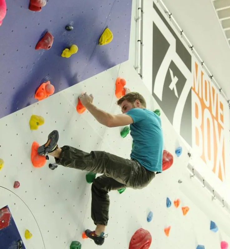 Boulder-Bundesligist Jan-Marco Donath demonstrierte sein Können in der 7x7moveBox. (Foto: 7x7finanz)