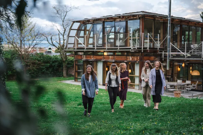 Bild: Die Zukunft der Führung: Wie Künstliche Intelligenz die Spielregeln revolutioniert