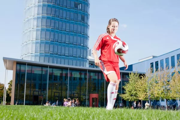 Bild: Für die Karriere nach der Karriere: Leistungssportler studieren an der SRH FernHochschule Riedlingen