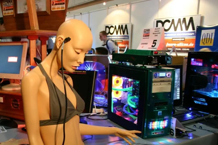 Bild: Deutsche Casemod Meisterschaft 2009 auf der gamescom in Köln