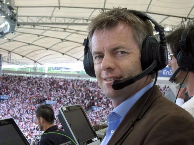 Bild: Tom Bartels moderiert „Flutlicht“ / ARD-Fußballexperte jetzt auch im Mainzer SWR-Fernsehstudio