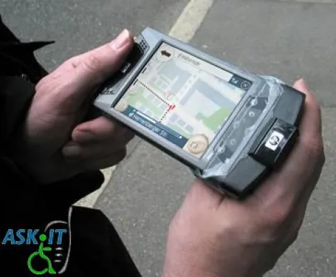 Bild: Das Handy hilft Menschen mit Behinderung