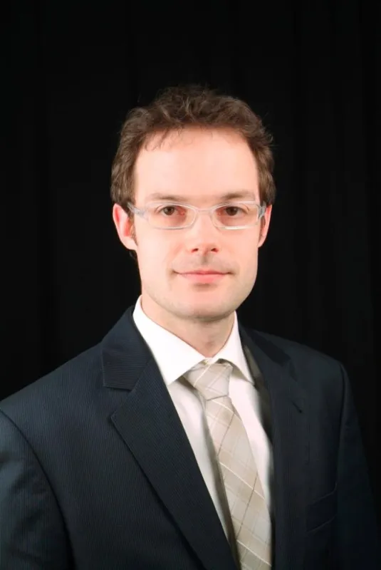Rechtsanwalt Versicherungsrecht Stuttgart Dr. Florian Schlenker