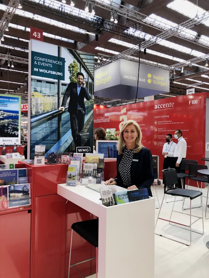 Der Wolfsburg-Stand auf der Fachmesse IMEX (© WMG Wolfsburg)