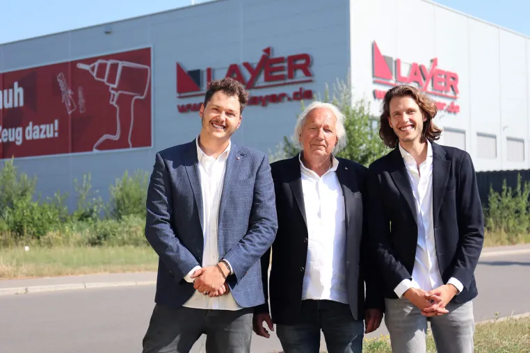 Bild: Generationswechsel bei LAYER-Grosshandel