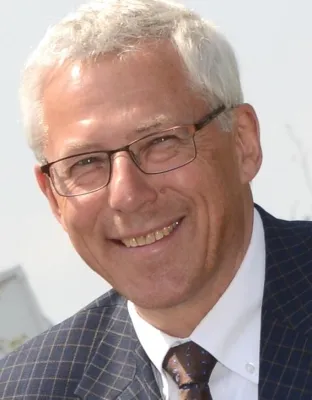 Bild: Vertriebsberatung: Ex-Einkaufsleiter Horst Bayer verstärkt das Team von Peter Schreiber & Partner