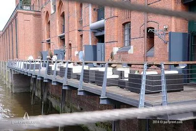 Bild: Maritime Location für 350 Fachanwälte