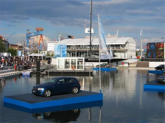 Bild: Ausblicke auf die Segelwelt - Kieler Woche 2009 mit Losberger Zelten