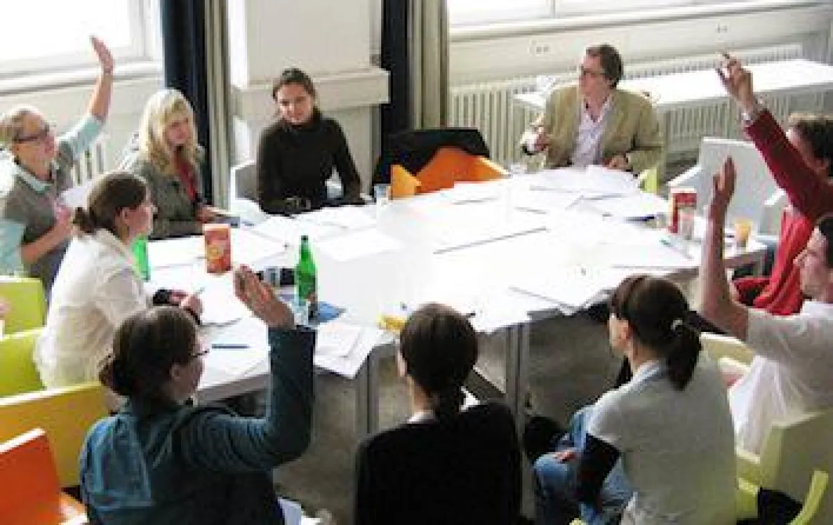 Dual studieren am imk Wiesbaden oder Berlin